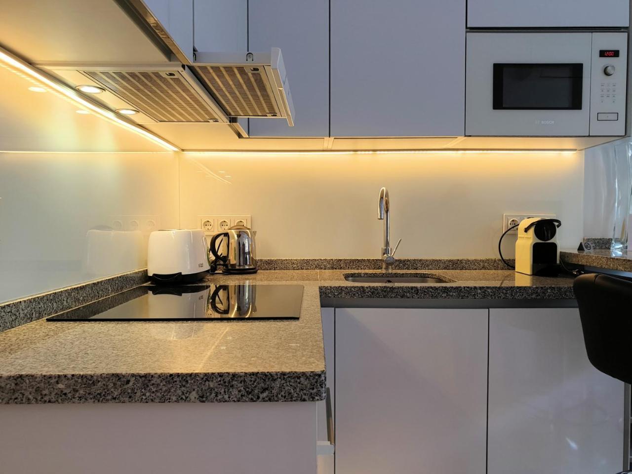 Skol Apartments มาร์เบยา ภายนอก รูปภาพ